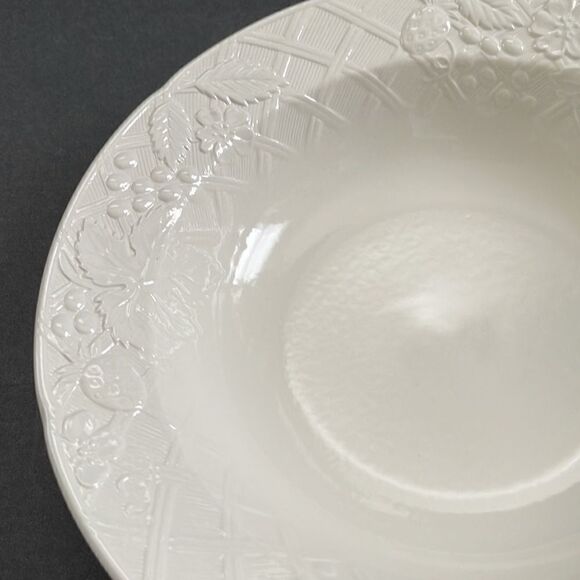 Mikasa English Countryside White 10” Round Vegetable Serving Bowl DISCONTINUED - Picture 6 of 16